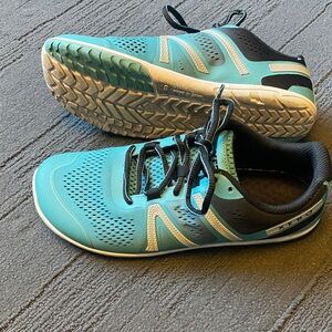 Xero Aqua Teal Athletic Shoes - 39.5